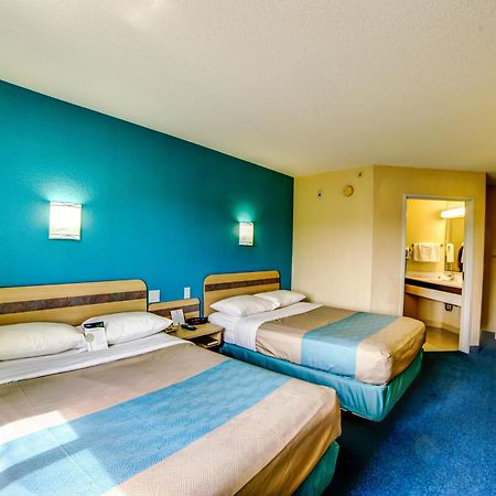 Motel 6-Huntsville, On Ngoại thất bức ảnh