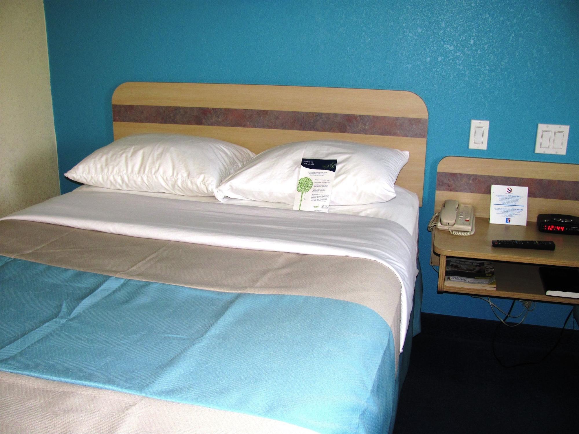 Motel 6-Huntsville, On Ngoại thất bức ảnh