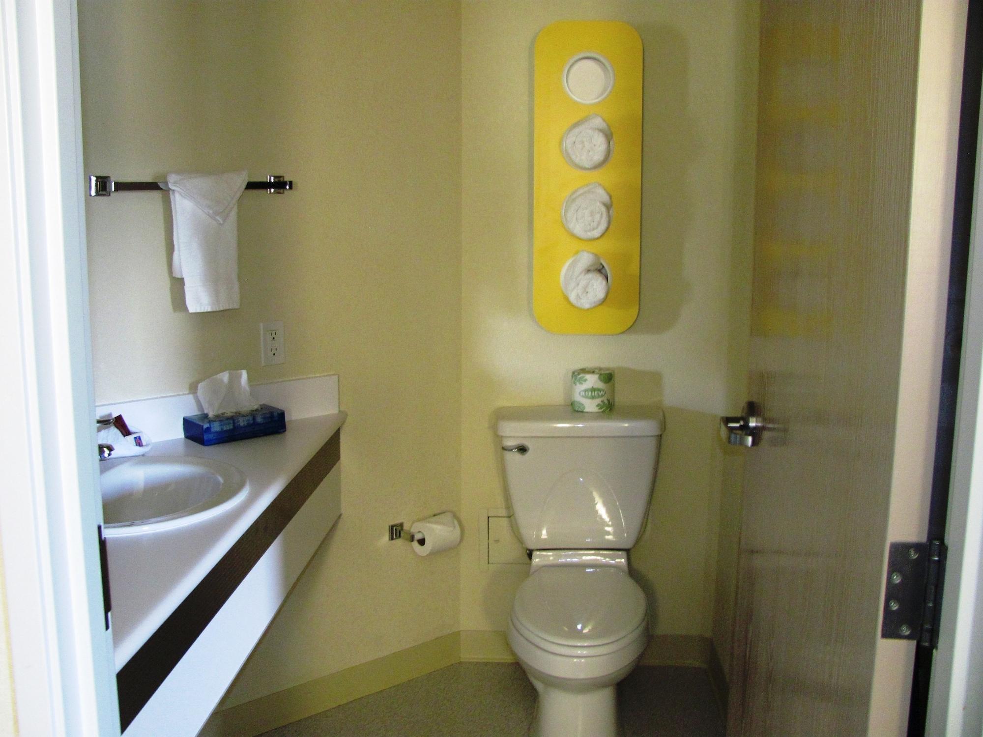 Motel 6-Huntsville, On Ngoại thất bức ảnh