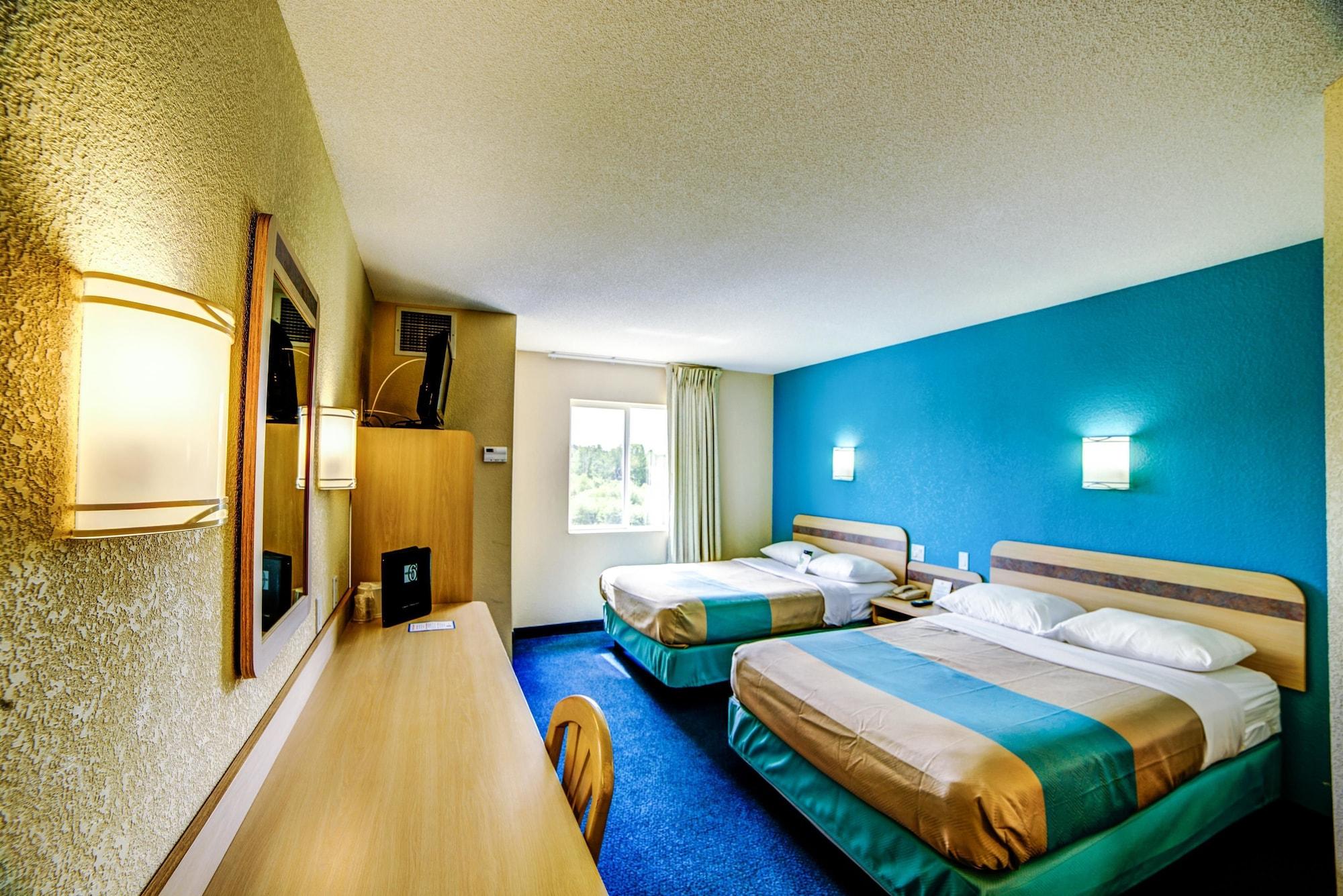 Motel 6-Huntsville, On Ngoại thất bức ảnh