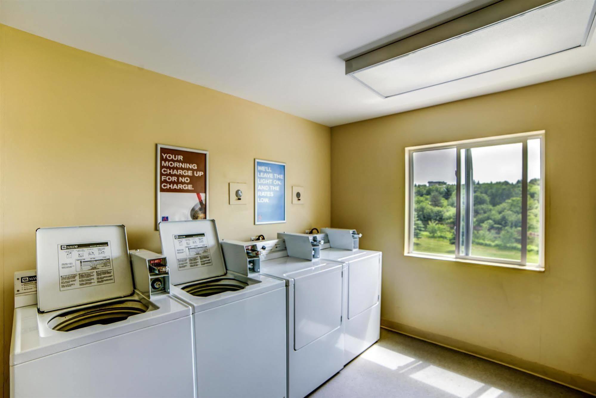 Motel 6-Huntsville, On Ngoại thất bức ảnh