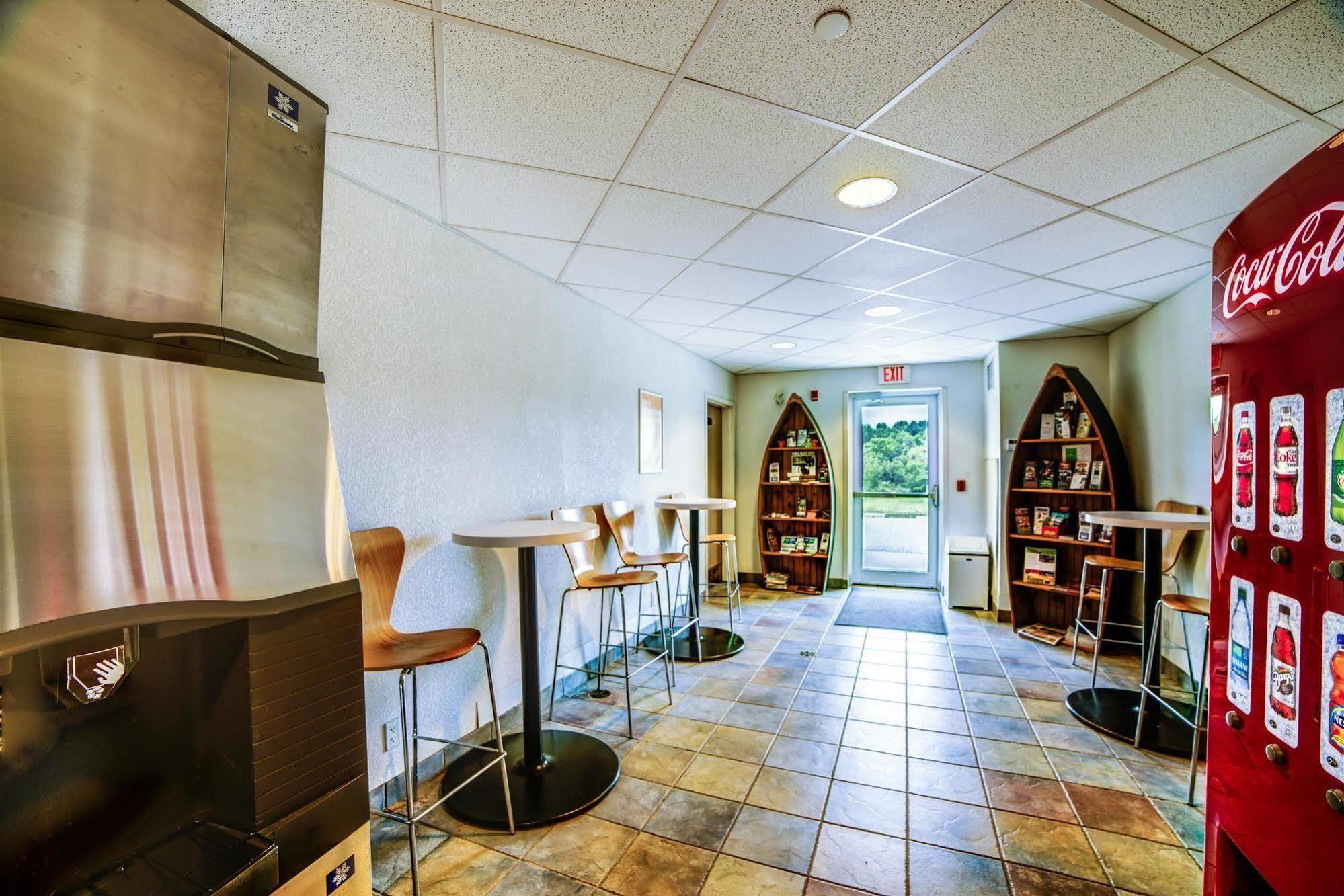 Motel 6-Huntsville, On Ngoại thất bức ảnh