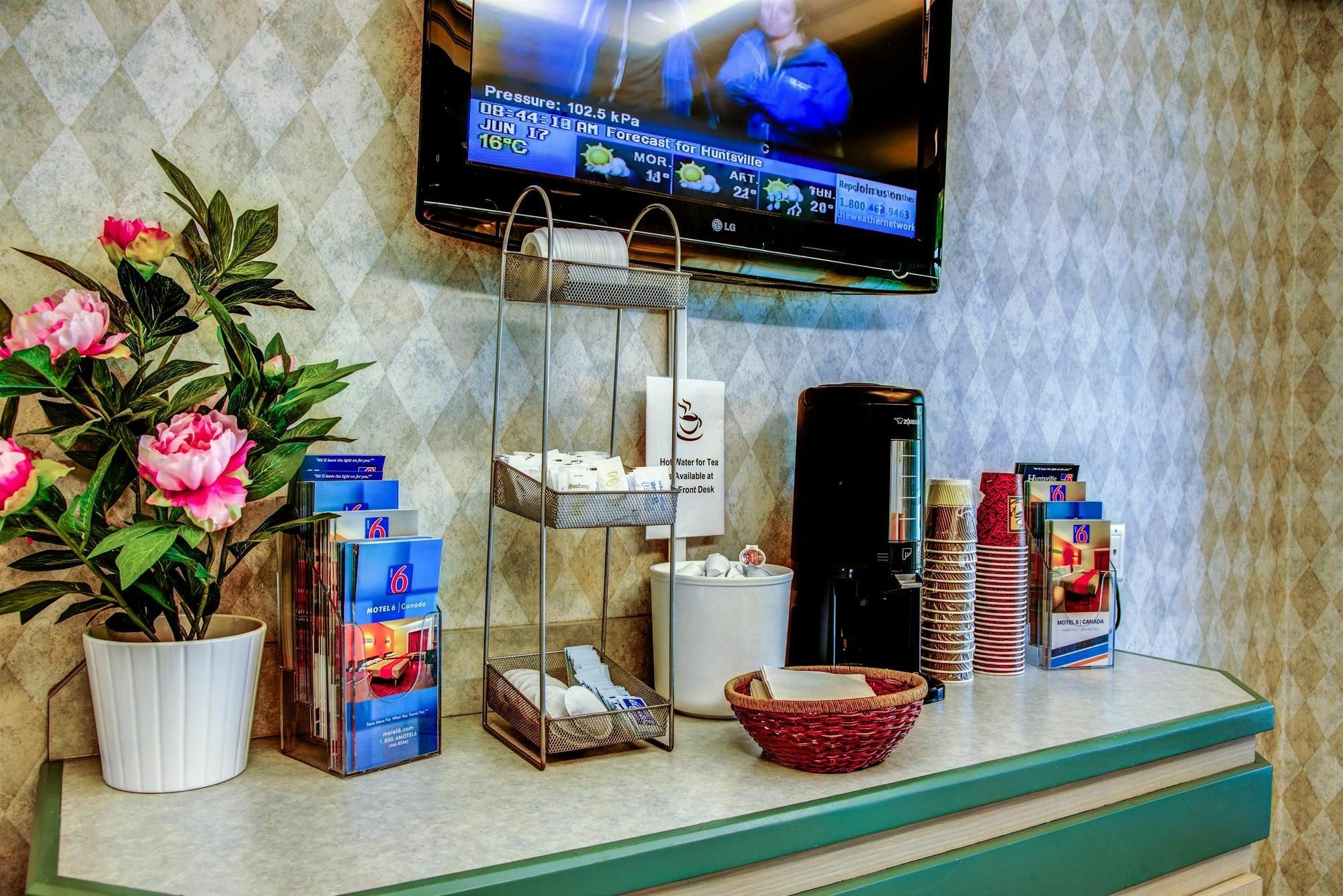 Motel 6-Huntsville, On Ngoại thất bức ảnh